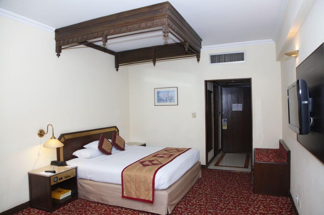 Sunfort Hotel Lahore Esterno foto